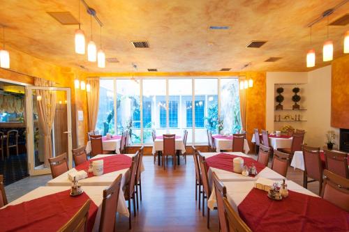 ห้องอาหาร, Sport-V-Hotel in ฮโรโทวิซ