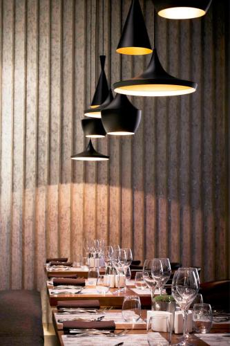 Restaurant, Nina Hotel Kowloon East in Kowloon East