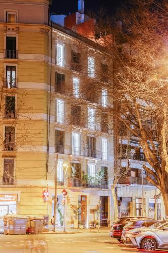 428672514 Hotel Well and Come Barcelona