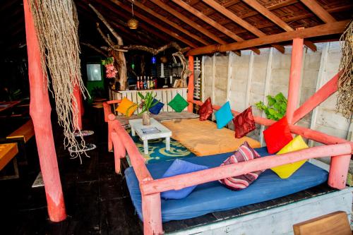 Brother's Beach Home in Galle