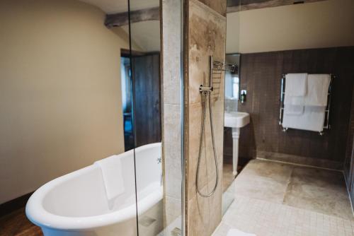 The Assheton Arms The Assheton Arms