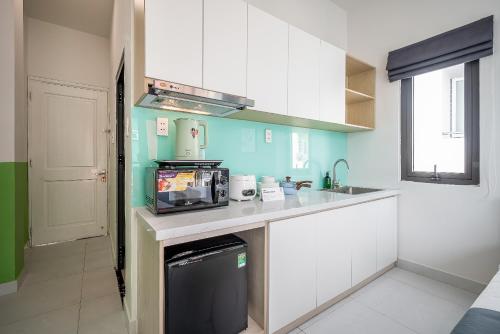 Cozrum Homes - Coraline House - 주방