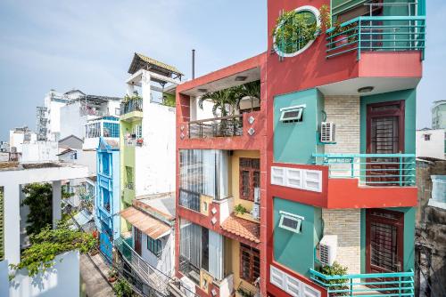 Cozrum Homes - Coraline House near Saigon Railway Station