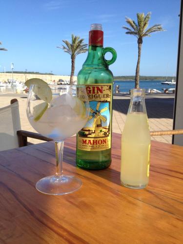 Hostal La Palma - main image