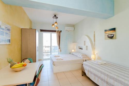  Christos studios and family apartments in Rhodos