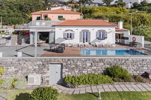 Stunning Funchal Villa - 3 Bedrooms - Vila da Portada - Panoramic Sea Views - Recently Refurbished