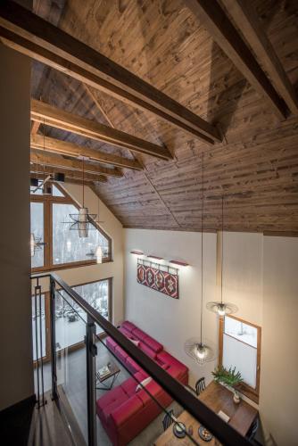 Aspen Deluxe Residence - image 10