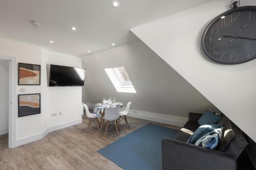 Flat 5 - Star London Vivian Lane 2-Bed Residence - Apartment - The Hyde