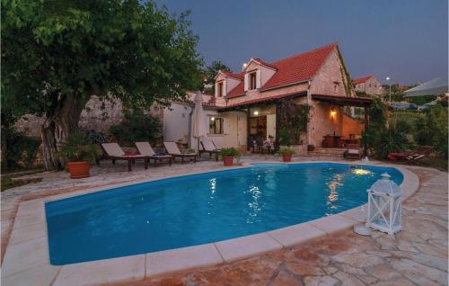 Stunning Home In Nerezisca With Outdoor Swimming Pool