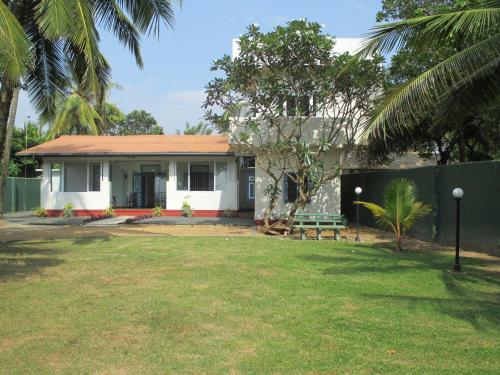 Villa Whispering Shells in Wadduwa