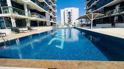 Newly Furnished bright and cozy studio apartment - Damac Hills, Dubaj (zdjęcie 10)