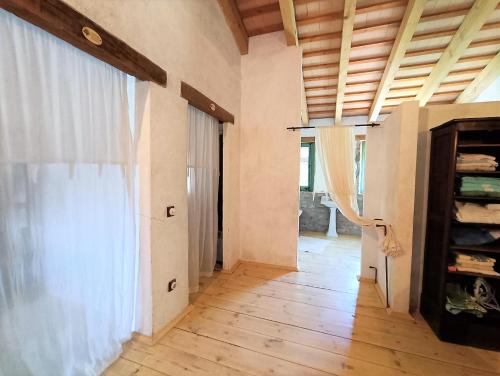 設施, Vivalidays Casa Rural Anna Mieres Gerona in 聖米克爾德坎普馬賀爾