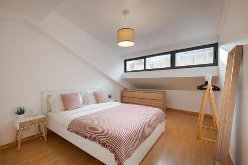 Santos Gem IV - Central Studio - Work-Friendly, Лиссабон