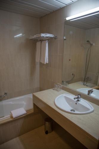 Hotel Regua Douro - image 2