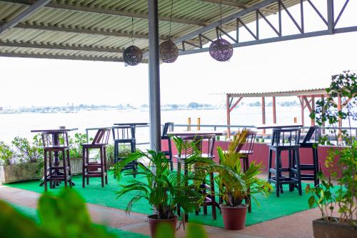 ห้องอาหาร, Hotel Le Marly in มาร์โครี