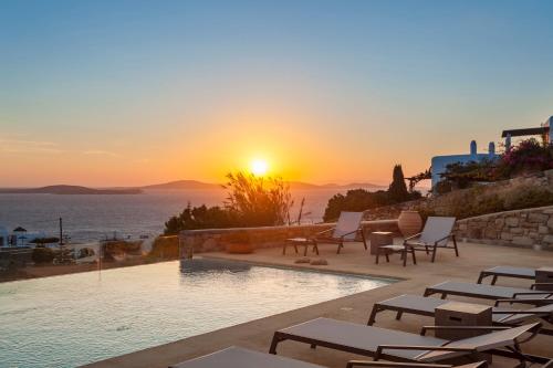 Newly Built Spectacular Sunset Villa At St. John, Mykonos - Mykonos Region