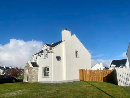 Téach Cara - 5 Bedroom - Culdaff