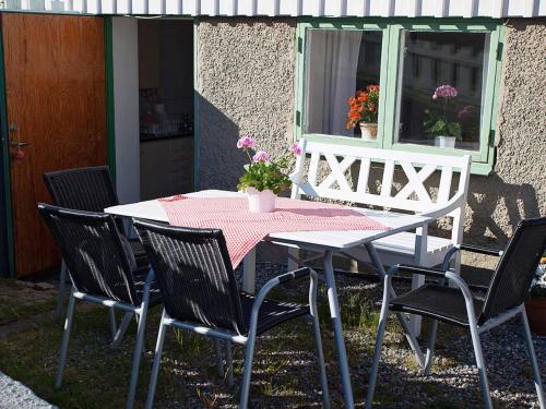 Holiday home in Hamburgsund 2 - image 7