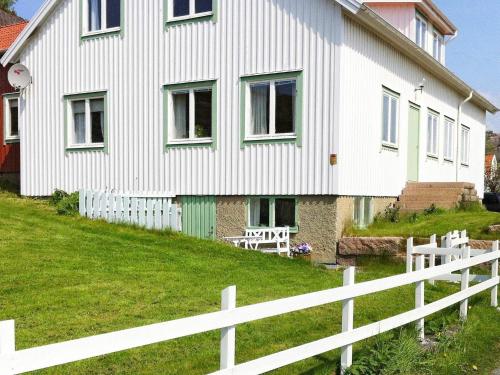 Holiday home in Hamburgsund 2 - image 3