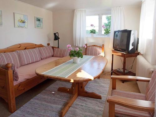 Holiday home in Hamburgsund 2 - image 12