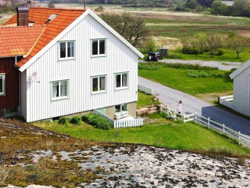 Holiday home in Hamburgsund 2