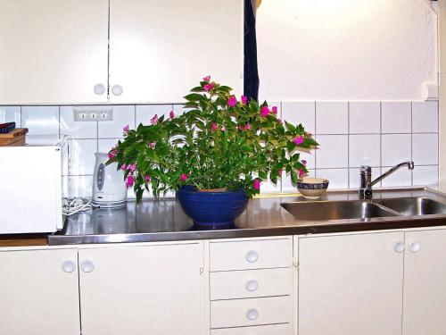 Holiday home in Hamburgsund 2 - image 10