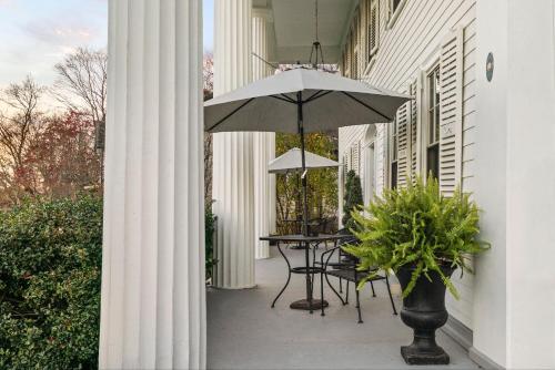 Kert, The Watson Boutique Bed and Breakfast in Mystic Városközpont