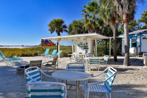 Seahorse Treasure Suite in St Pete Beach, USA