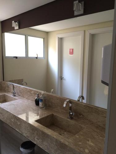 Flor Que Ri - Flats Mobiliados na Melhor Localização, Olímpia (foto 8)