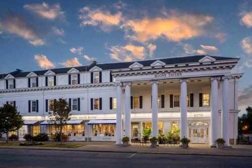 Historic Boone Tavern in Berea, USA