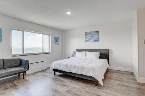 Newly Renovated 1 Bedroom Apartment near Downtown in Gadsden, USA
