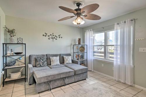 Gulf Shores Condo with Pool and Grill Walk to Beach!