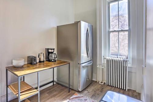 Historic Hudson Valley Apartment River View! in Newburgh, USA