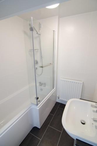 Ellerby Country Inn - image 10