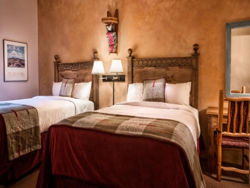2 double beds