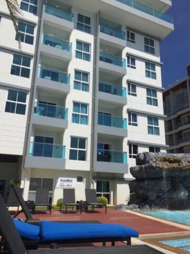 Grand Blue BestFamily Sea&Pool view 2BR apart 56m2, Ban Tha Fat (fotografie 3)
