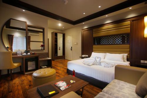 room detail thumbnail 0