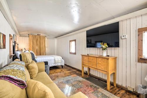 Unique Joplin Gem Converted Train Car Studio