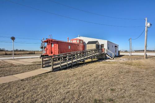 Unique Joplin Gem Converted Train Car Studio