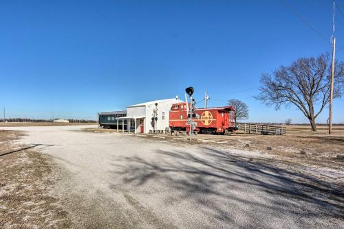 Unique Joplin Gem Converted Train Car Studio