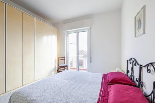 Two-Bedroom Apartment room in GuestHost - Viareggio Roomy Apartment with Balconies