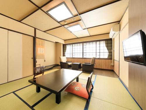 Japanese-Style Room (8tatami)- Non-Smoking