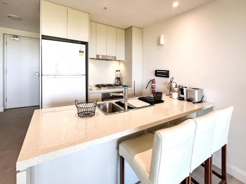 Harbour bridge view apartment in olympic park in Sydney Olympic Park