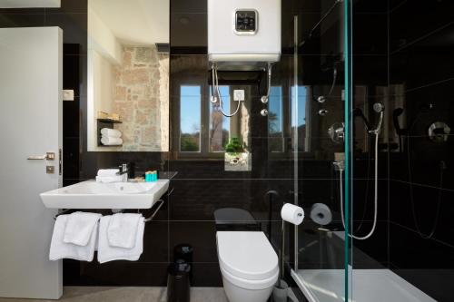 Bernardi Rooms, Split (photo 10)