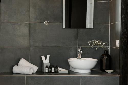 Aria Acropolis Suites Troulanda - image 12
