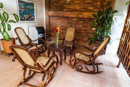 Phòng chờ chung/khu vực TV, Hotel El Almendro in Managua
