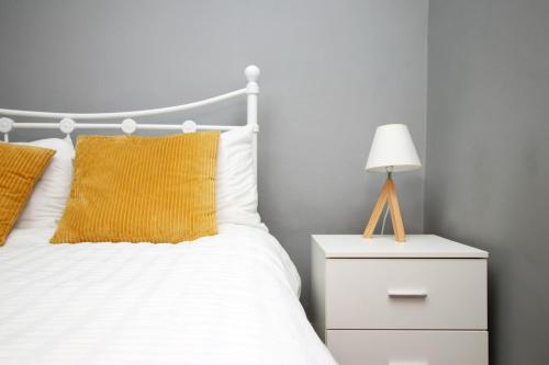 Picture of Cosy 2 Bed Flat 1 In Bridgend