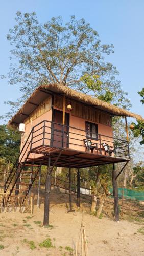 Zuhanyzó, Bamby Chilling House - Feel The Nature - Sauraha , Chitwan in Chitwan