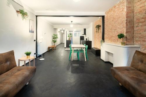 Two-Bedroom Apartments in the Heart of Antwerp, Antwerpen (Foto 9)