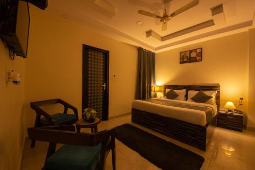 Deluxe Double Room room in Perfectstayz Value Umra Grace - Near Haridwar Railway Station